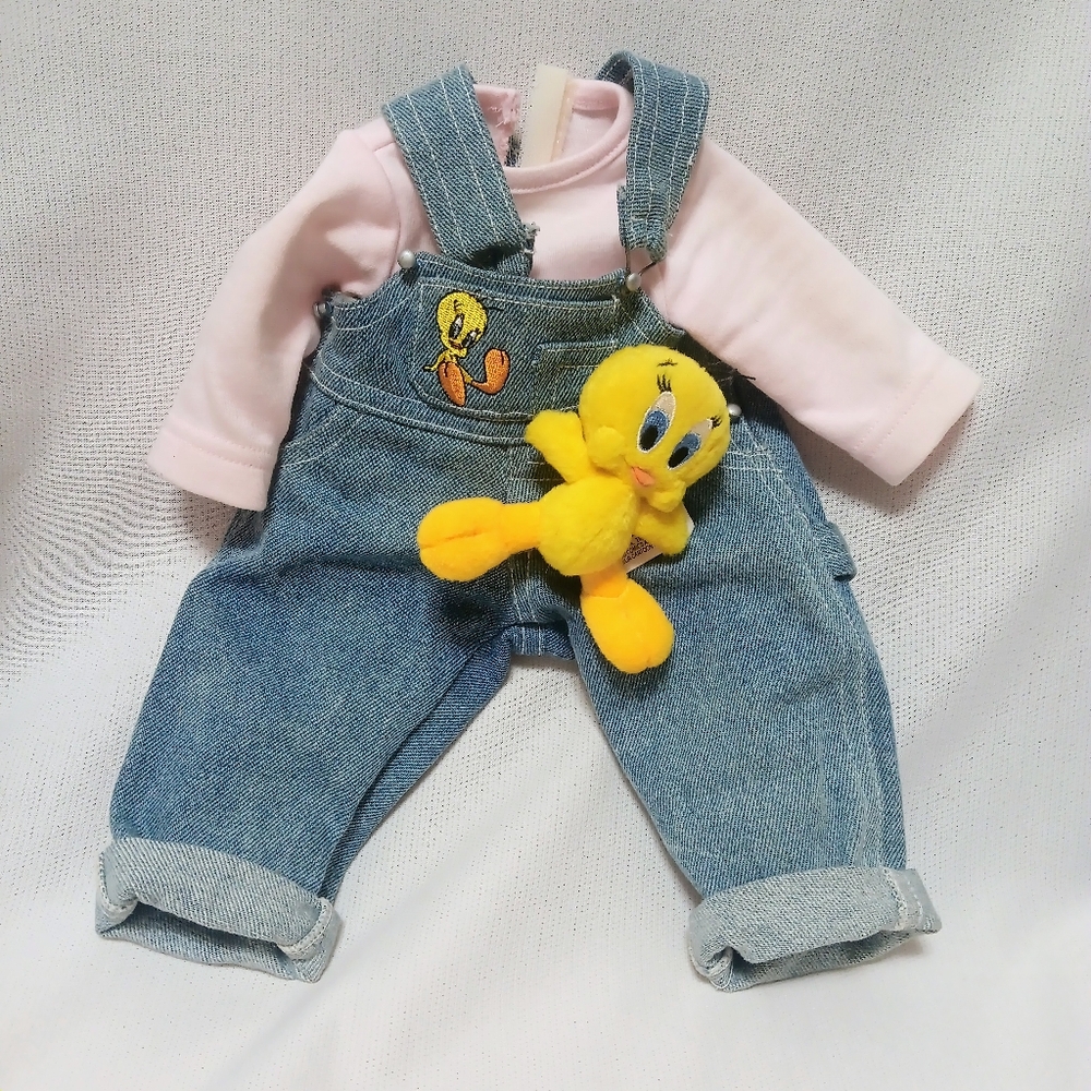 Vintage Warner Bros. store  Tweety Bird doll outfit clothes